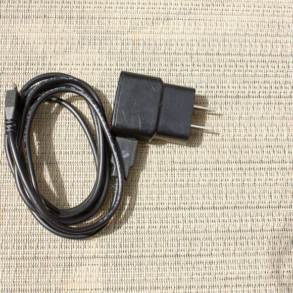Brand new USB cable - Picture 2 of 3